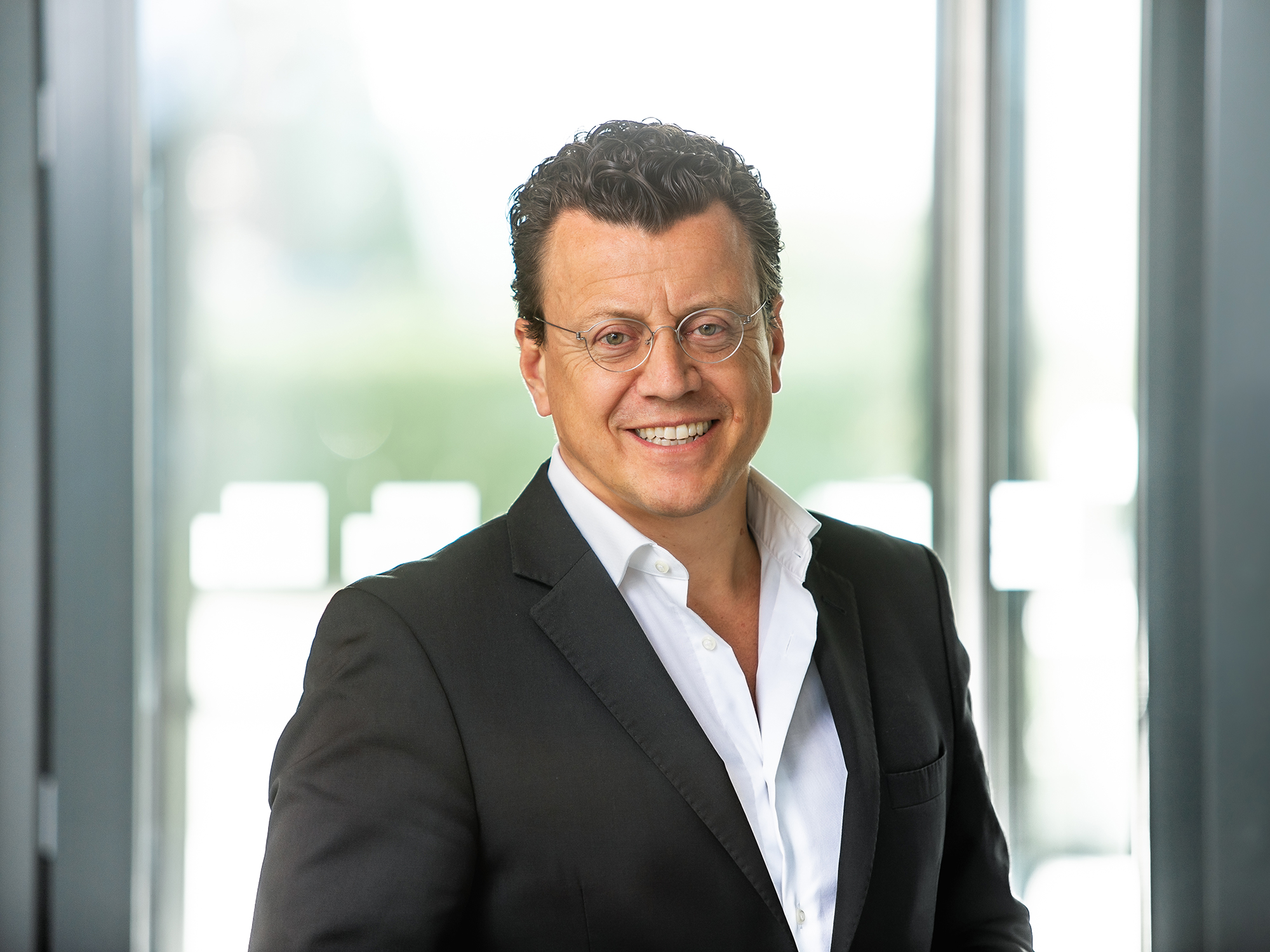 New CEO of the Grenzebach Group: Dr. Steven Althaus.