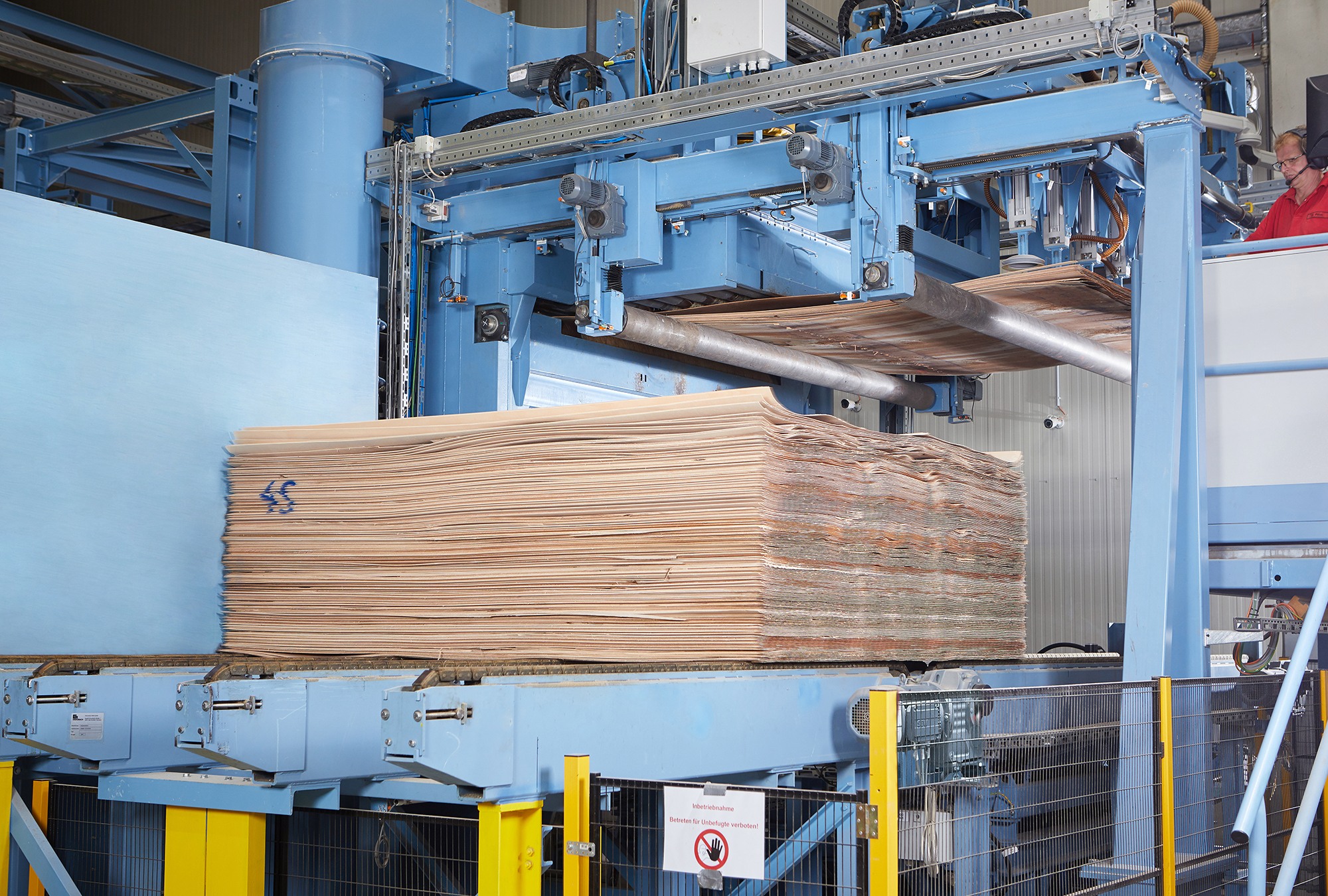 Wood veneer drying