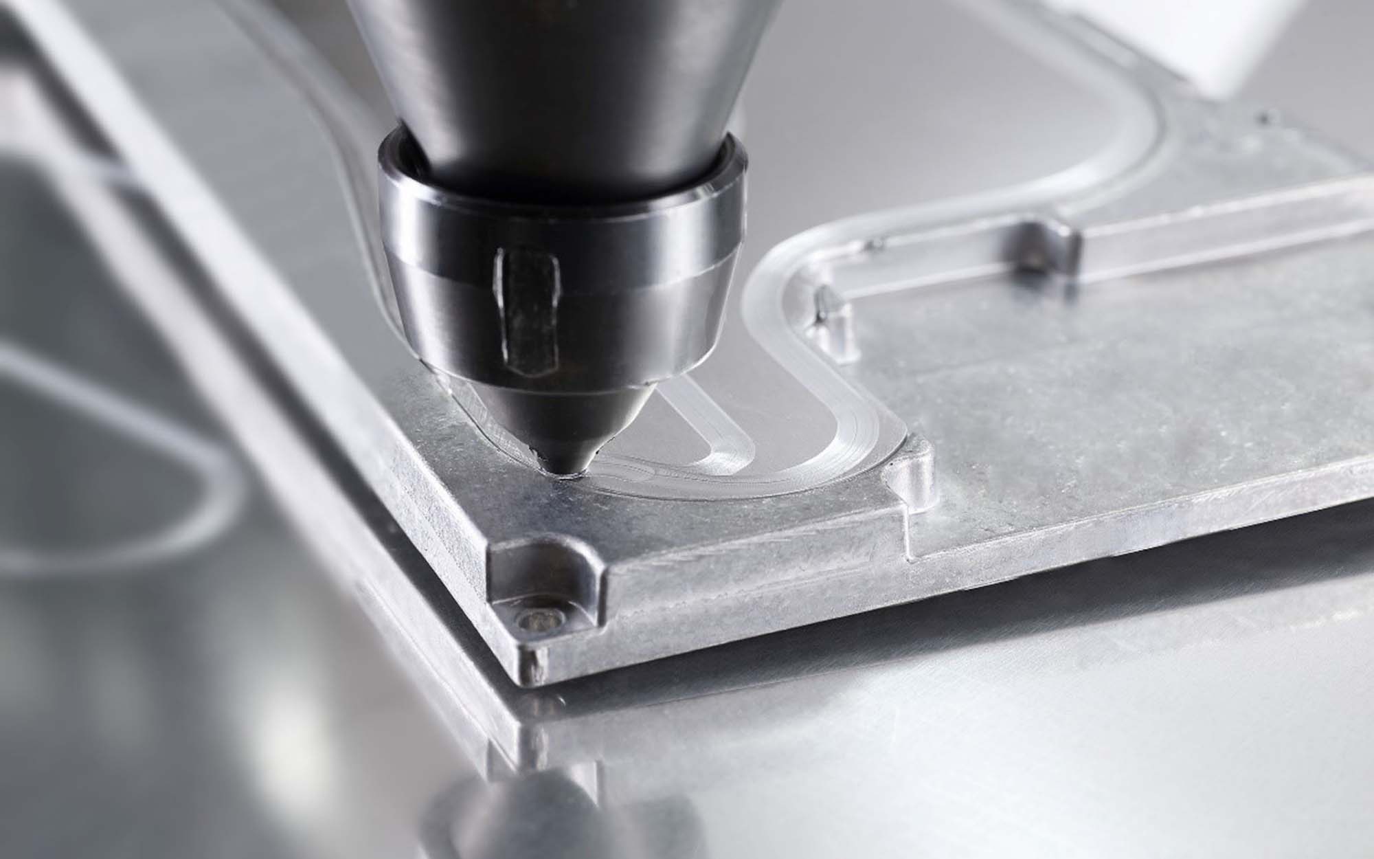 In friction stir welding, the workpieces are joined using friction, pressure and heat. This results in a durable, media and pressure-tight weld seam. © Grenzebach