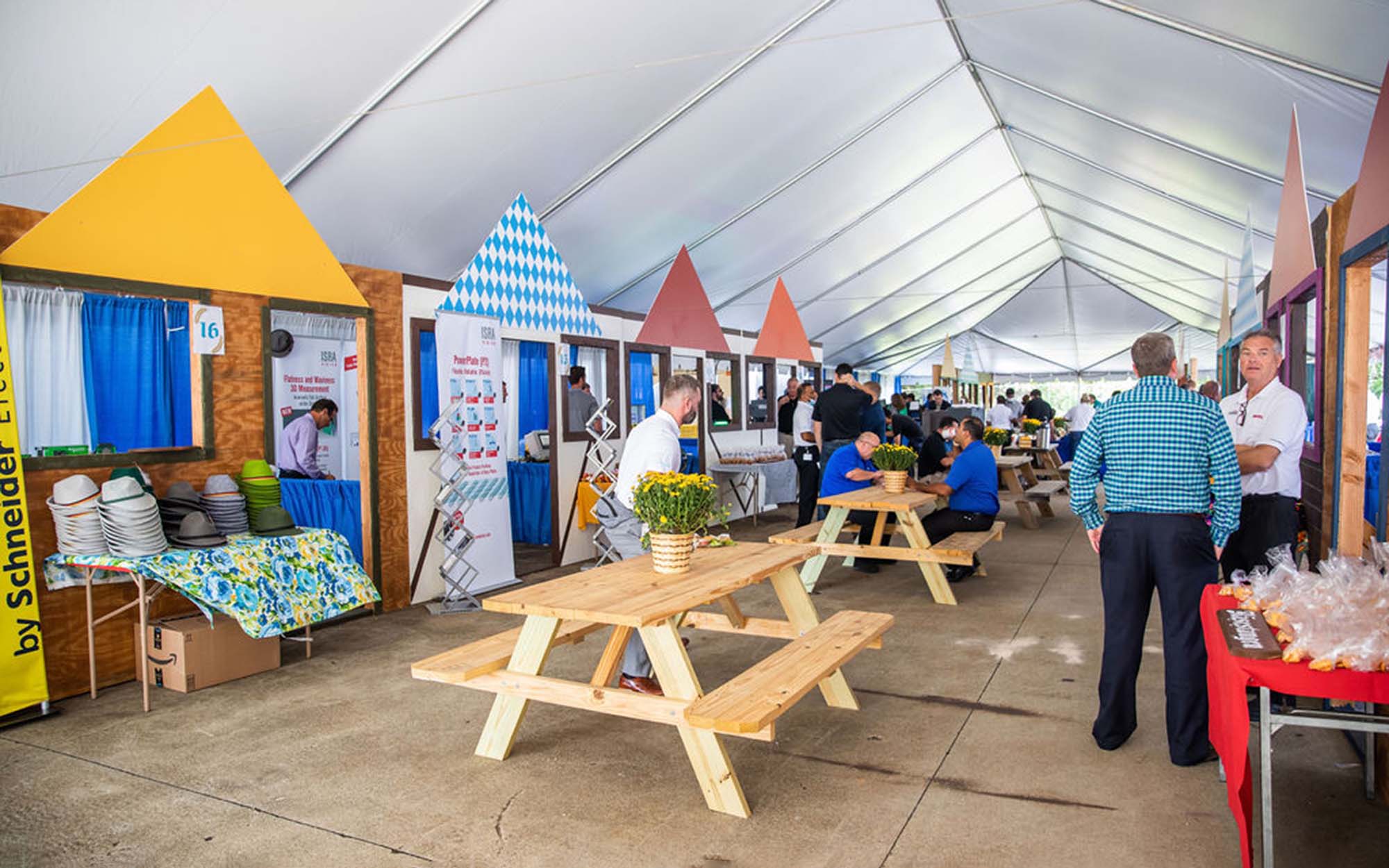 17 vendors presented the latest developments in industrial production at Grenzebach Corporation's Automationfest in Newnan, Georgia. (© Katie Cooper/ Grenzebach)