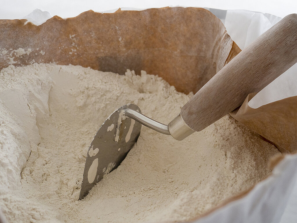 Calcining processes for natural and synthetic gypsum Grenzebach