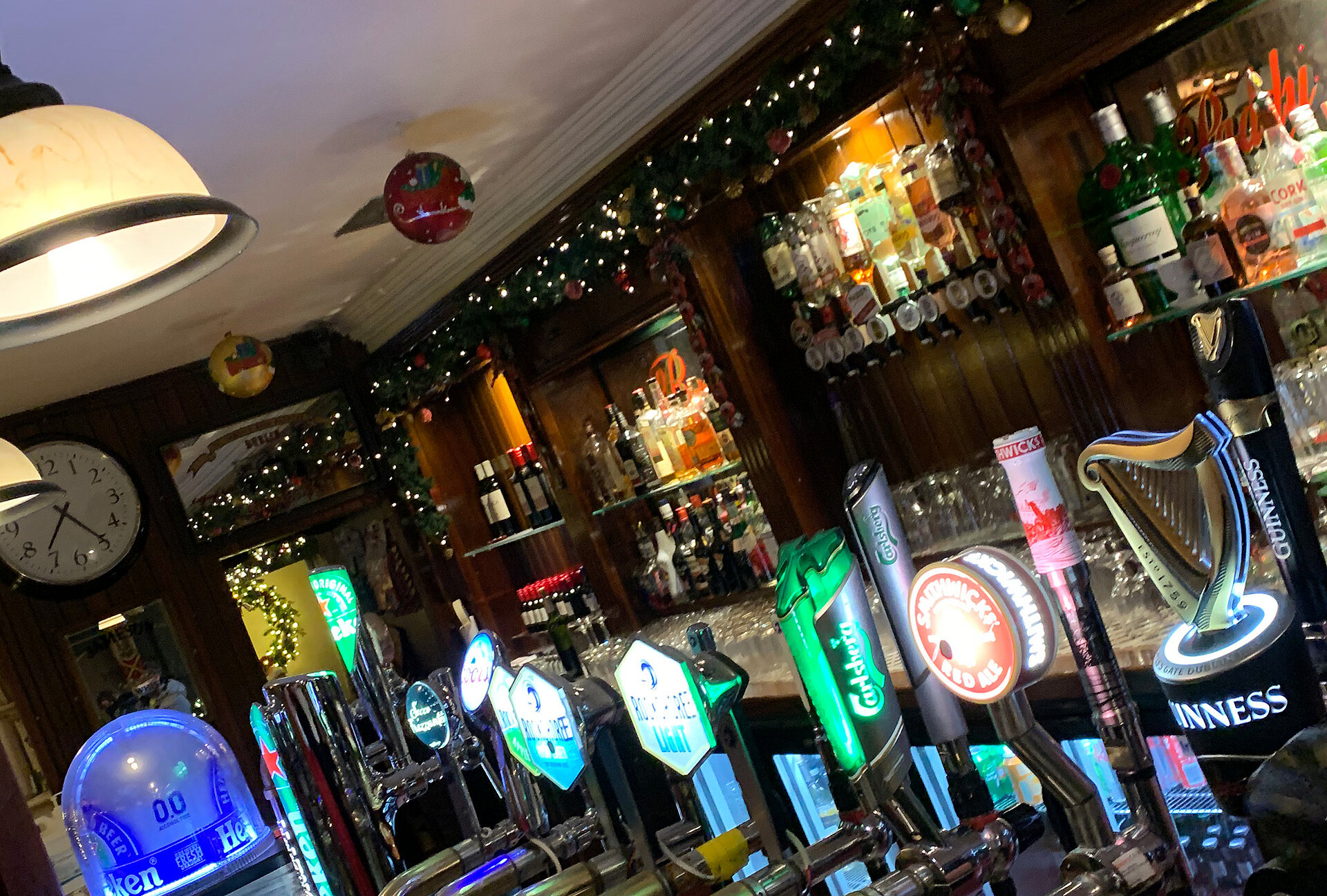 Unique pub culture in Ireland