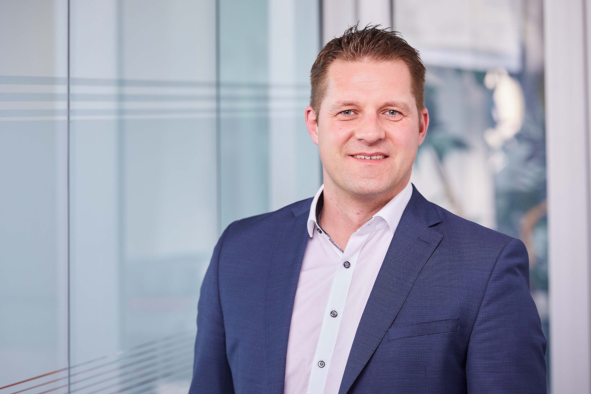 Dennis Schattauer is VP Global Sales at Grenzebach BSH
